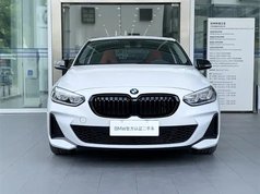 宝马1系 2023款 125i M运动曜夜版