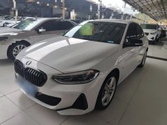 宝马1系 2021款 改款 120i M运动曜夜版