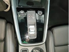 奥迪A3 2023款 改款 A3L Limousine 35 TFSI 时尚运动型