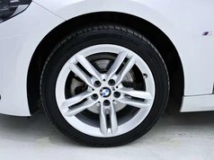 宝马1系 2022款 120i M运动曜夜版