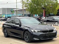 宝马3系 2025款 330i M运动曜夜套装