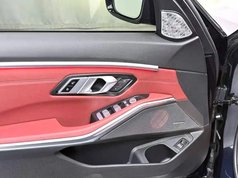 宝马3系 2025款 330Li M运动曜夜套装