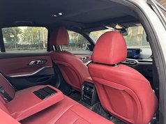 宝马3系 2024款 325i M运动曜夜套装