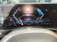 宝马3系 2025款 330i M运动曜夜套装