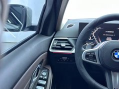 宝马3系 2023款 325i M运动套装
