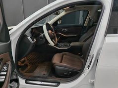 宝马3系 2024款 325i M运动套装