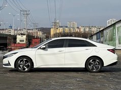 伊兰特 2022款 1.5L CVT LUX尊贵版