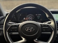 伊兰特 2022款 1.5L CVT LUX尊贵版