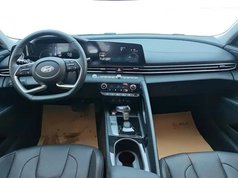 伊兰特 2023款 1.5L CVT LUX尊贵版