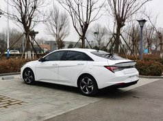 伊兰特 2022款 240TGDi DCT LUX尊贵版