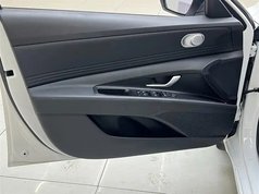 伊兰特 2022款 1.5L CVT LUX尊贵版