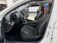 伊兰特 2022款 1.5L CVT LUX尊贵版