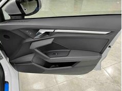 奥迪A3 2023款 改款 A3L Limousine 35 TFSI 时尚运动型