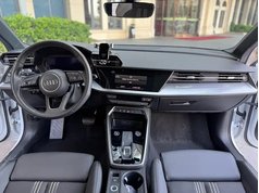 奥迪A3 2023款 A3L Limousine 35 TFSI 进取致雅型