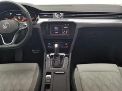 迈腾 2023款 200万辆纪念版 330TSI DSG领先型