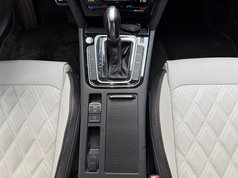 迈腾 2023款 200万辆纪念版 330TSI DSG领先型