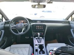 迈腾 2023款 200万辆纪念版 330TSI DSG领先型