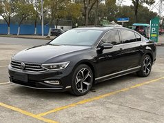 迈腾 2023款 200万辆纪念版 330TSI DSG豪华型