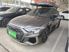 奥迪A3 2024款 Sportback 35 TFSI RS套件燃速型