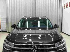 途岳 2023款 300TSI 两驱皎月版