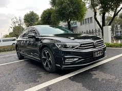 迈腾 2023款 200万辆纪念版 330TSI DSG豪华型
