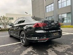 迈腾 2023款 200万辆纪念版 330TSI DSG豪华型