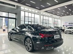 奥迪A6L 2021款 55 TFSI quattro 尊享动感型