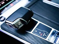 奥迪A6L 2023款 改款 45 TFSI quattro 臻选动感型