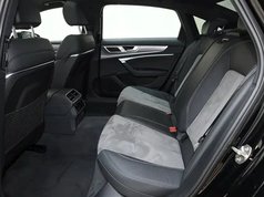 奥迪A6L 2024款 45 TFSI 臻选动感型