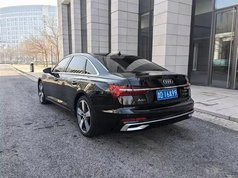 奥迪A6L 2023款 45 TFSI quattro 臻选动感型