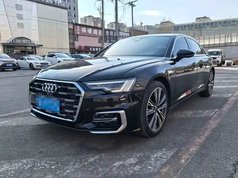 奥迪A6L 2024款 45 TFSI quattro 臻选动感型
