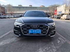 奥迪A6L 2024款 45 TFSI quattro 臻选动感型