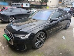 奥迪A6L 2022款 45 TFSI quattro 臻选动感型