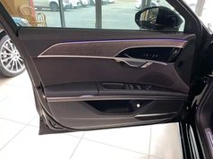 奥迪A8 2023款 A8L 55 TFSI quattro 旗舰型