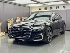 奥迪A6L 2025款 45 TFSI quattro 臻选动感型