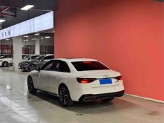 奥迪A4L 2022款 40 TFSI 豪华动感型