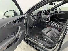 奥迪A4L 2024款 40 TFSI quattro RS套件燃速型