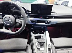奥迪A4L 2022款 40 TFSI 豪华动感型