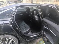 奥迪A6L 2022款 45 TFSI quattro 臻选动感型