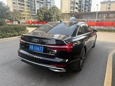 奥迪A6L 2023款 45 TFSI 臻选动感型