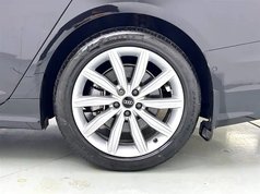 奥迪A6L 2024款 45 TFSI 臻选动感型