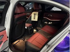 宝马3系 2023款 330i M运动曜夜套装