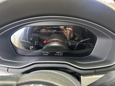 奥迪A4L 2022款 40 TFSI 豪华动感型