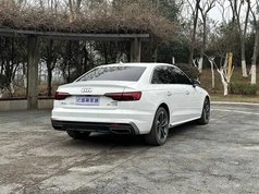 奥迪A4L 2022款 40 TFSI 时尚动感型