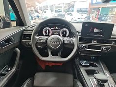 奥迪A4L 2022款 40 TFSI 豪华动感型