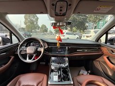 奥迪Q7 2021款 45 TFSI quattro S line运动型