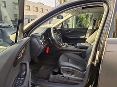 奥迪Q7 2023款 45 TFSI quattro S line运动型