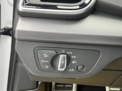 奥迪Q5L 2025款 40 TFSI 豪华动感型