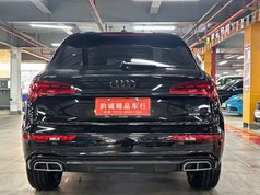 奥迪Q5L 2024款 40 TFSI 豪华动感型