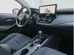 卡罗拉 2023款 1.8L 智能电混双擎 精英版